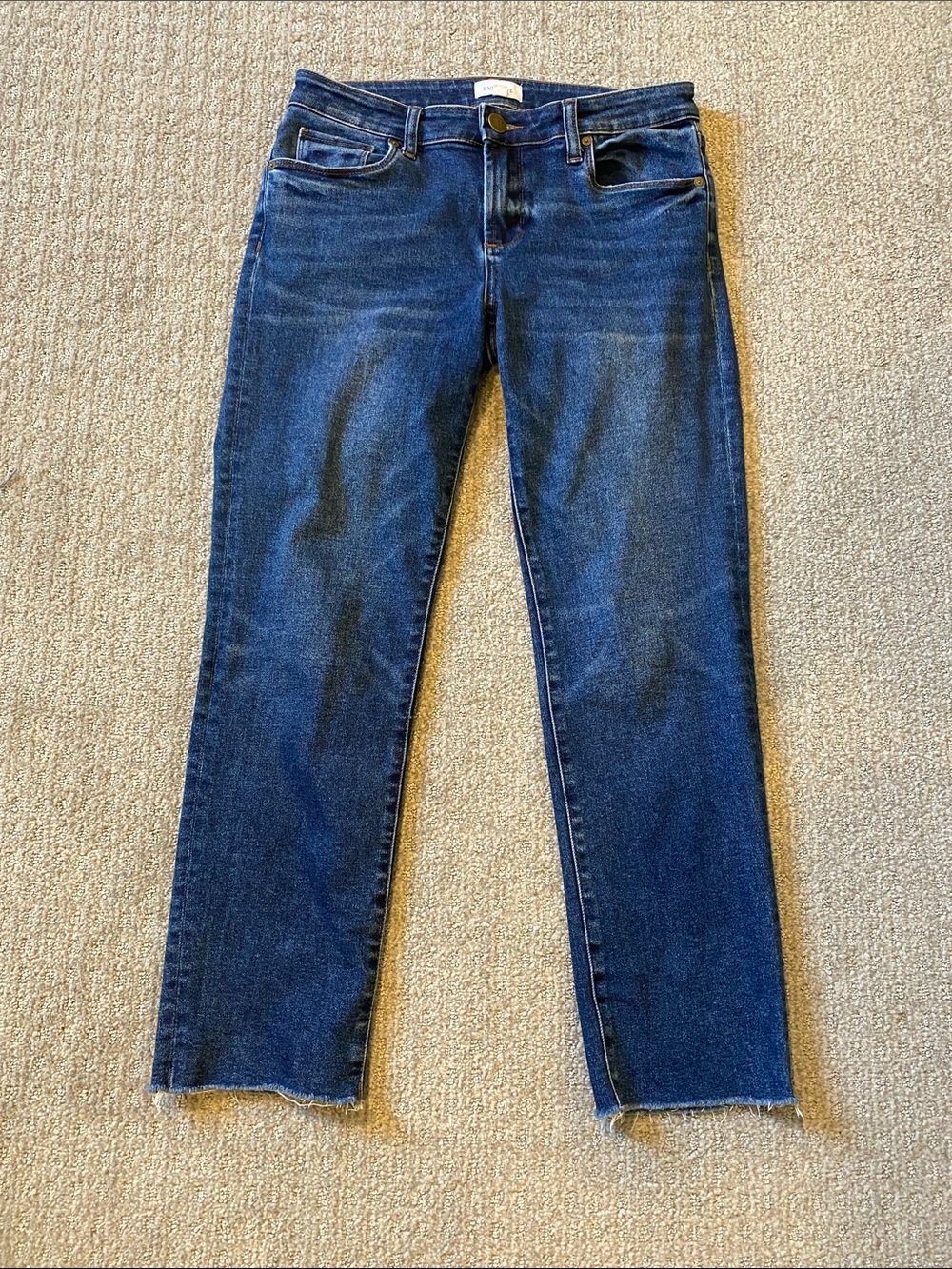 Evereve Women's Dark Blue Straight-Leg raw hem Jeans